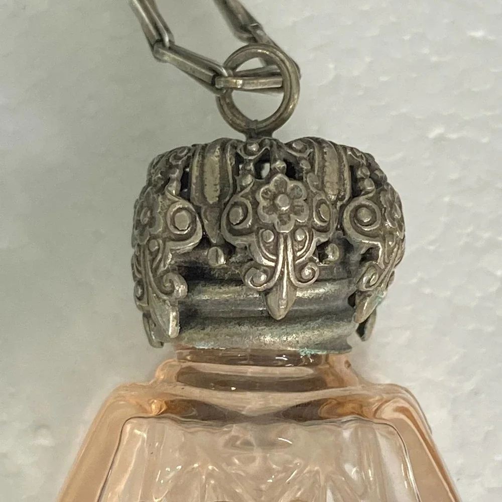 LVP France Perfume Bottle necklace - Picture 5 of 8